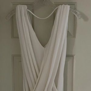Elegant White Sleeveless Dress